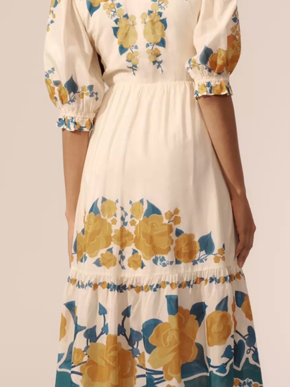Farm Rio x
Anthropologie Puff-Sleeve Printed Midi
Dress. Size L - Picture 5 of 11